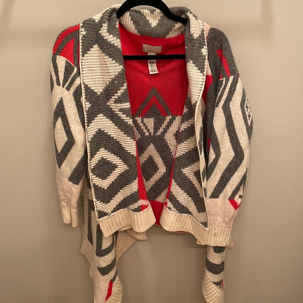 Forever 21 pink and grey chevron sweater